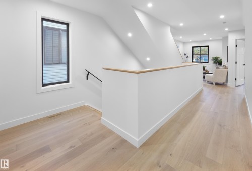 43 Westridge Road, Edmonton, AB - Indoor Photo Showing Other Room
