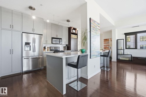 1102 10319 111 Street, Edmonton, AB - Indoor Photo Showing Kitchen With Upgraded Kitchen