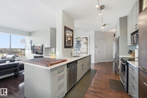 1102 10319 111 Street, Edmonton, AB - Indoor Photo Showing Kitchen With Upgraded Kitchen