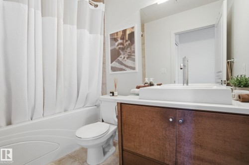 1102 10319 111 Street, Edmonton, AB - Indoor Photo Showing Bathroom