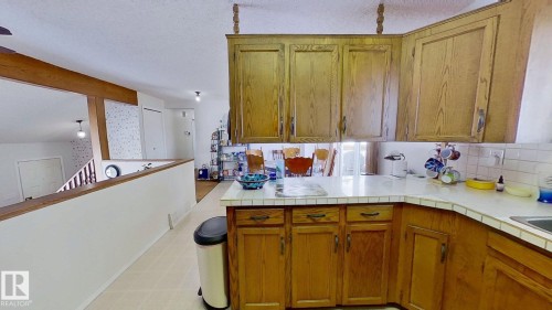 5307 Willow Drive, Boyle, AB - Indoor Photo Showing Kitchen