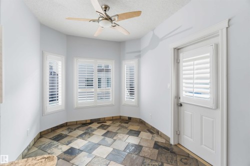 9 3003 34 Avenue, Edmonton, AB - Indoor Photo Showing Other Room