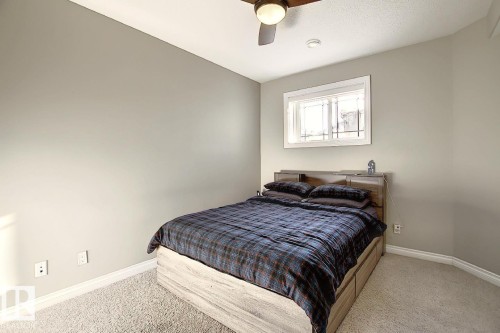 13020 164 Avenue, Edmonton, AB - Indoor Photo Showing Bedroom