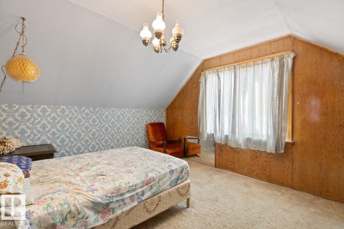 8906 94 Avenue, Edmonton, AB - Indoor Photo Showing Bedroom