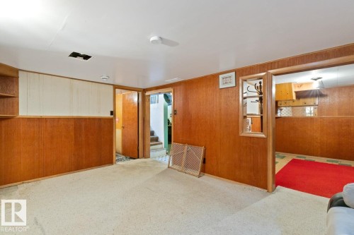 8906 94 Avenue, Edmonton, AB - Indoor Photo Showing Other Room