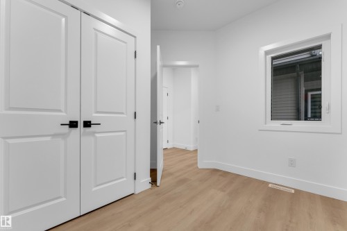 3606 40 Avenue, Beaumont, AB - Indoor Photo Showing Other Room