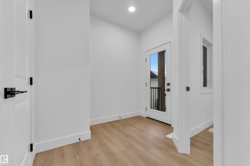 3606 40 Avenue, Beaumont, AB - Indoor Photo Showing Other Room