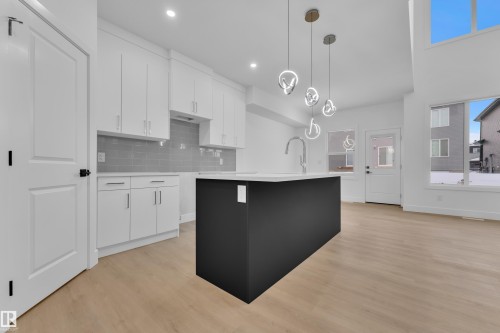 3606 40 Avenue, Beaumont, AB - Indoor Photo Showing Kitchen With Upgraded Kitchen