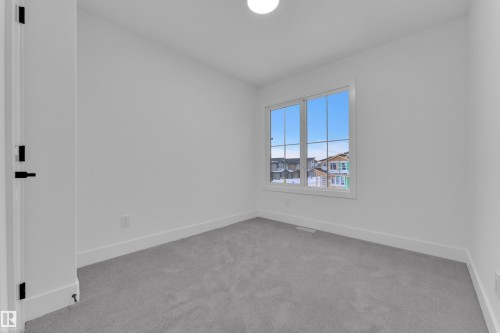 3606 40 Avenue, Beaumont, AB - Indoor Photo Showing Other Room