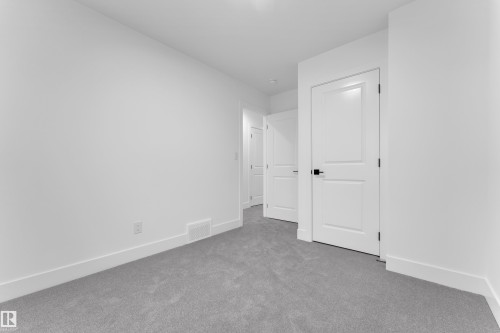 3606 40 Avenue, Beaumont, AB - Indoor Photo Showing Other Room