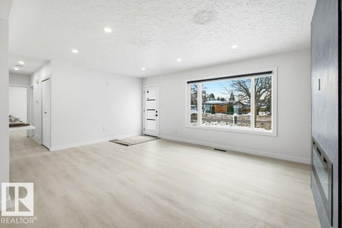 16206 83 Avenue, Edmonton, AB - Indoor