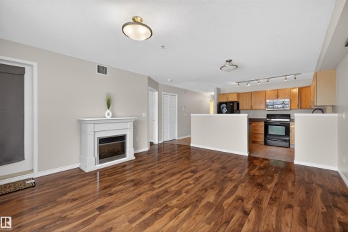 102 1589 Glastonbury Boulevard, Edmonton, AB - Indoor With Fireplace