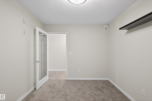 102 1589 Glastonbury Boulevard, Edmonton, AB - Indoor Photo Showing Other Room