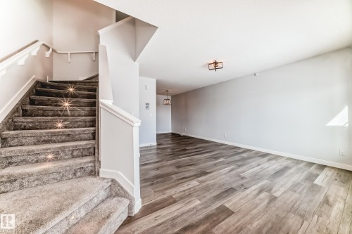 22 Meadowview Way, Leduc, AB - Indoor Photo Showing Other Room