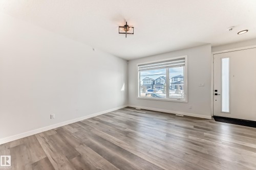 22 Meadowview Way, Leduc, AB - Indoor Photo Showing Other Room