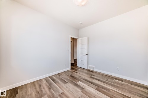 22 Meadowview Way, Leduc, AB - Indoor Photo Showing Other Room