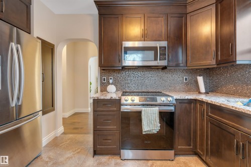 10466 148 Street, Edmonton, AB - Indoor Photo Showing Kitchen With Upgraded Kitchen