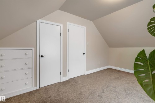 10466 148 Street, Edmonton, AB - Indoor Photo Showing Other Room