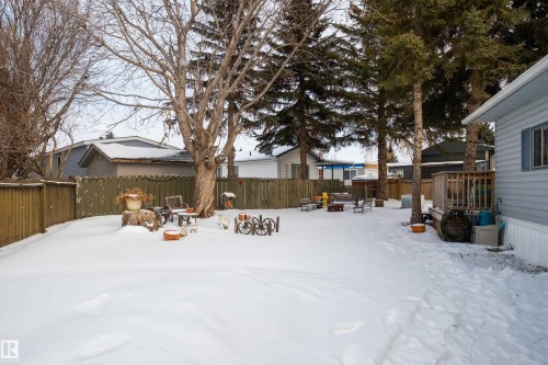 1706 West Oak Close, Edmonton, AB - Outdoor