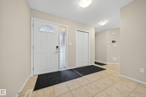 4712 204 Street, Edmonton, AB - Indoor Photo Showing Other Room