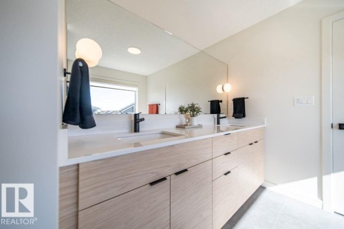 52 Rhea Crescent, St. Albert, AB - Indoor Photo Showing Bathroom