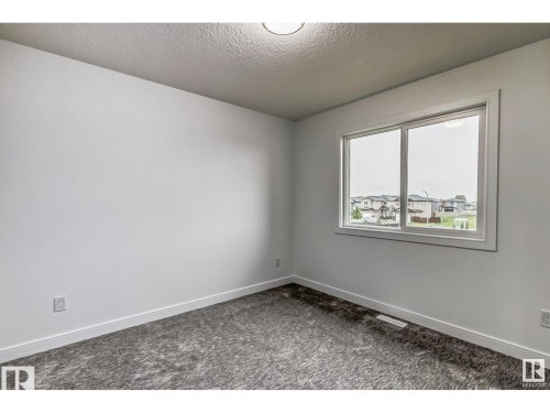 1703 152 Avenue, Edmonton, AB - Indoor Photo Showing Other Room