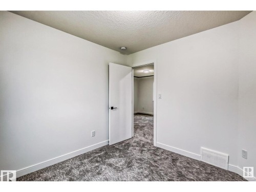 1703 152 Avenue, Edmonton, AB - Indoor Photo Showing Other Room