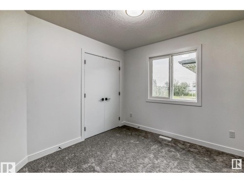 1703 152 Avenue, Edmonton, AB - Indoor Photo Showing Other Room