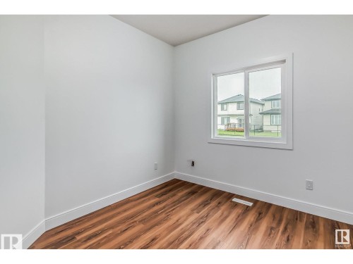 1703 152 Avenue, Edmonton, AB - Indoor Photo Showing Other Room