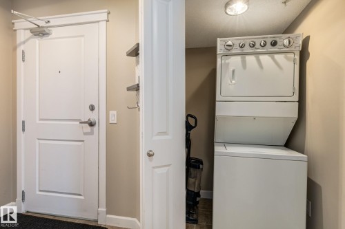 204 3715 Whitelaw Lane, Edmonton, AB - Indoor Photo Showing Laundry Room