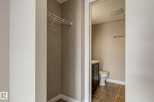 204 3715 Whitelaw Lane, Edmonton, AB - Indoor Photo Showing Bathroom