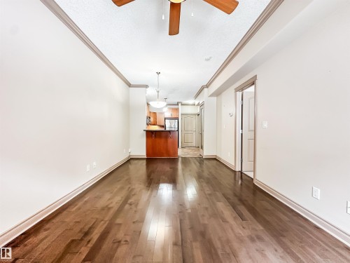 121 10121 80 Avenue, Edmonton, AB - Indoor Photo Showing Other Room