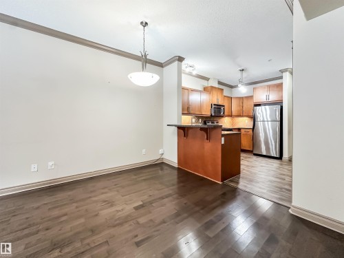121 10121 80 Avenue, Edmonton, AB - Indoor Photo Showing Kitchen With Stainless Steel Kitchen