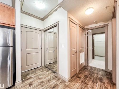121 10121 80 Avenue, Edmonton, AB - Indoor Photo Showing Other Room