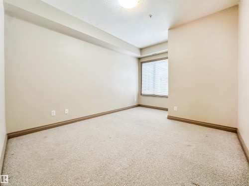 121 10121 80 Avenue, Edmonton, AB - Indoor Photo Showing Other Room
