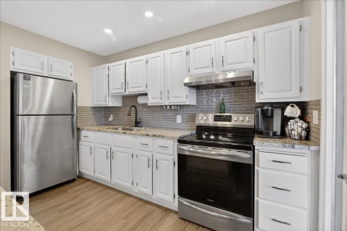 635 Millbourne Road E, Edmonton, AB - Indoor Photo Showing Kitchen With Upgraded Kitchen