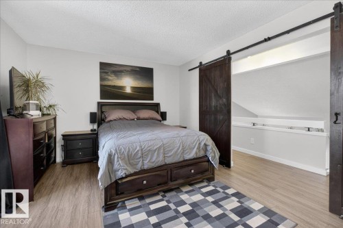 635 Millbourne Road E, Edmonton, AB - Indoor Photo Showing Bedroom