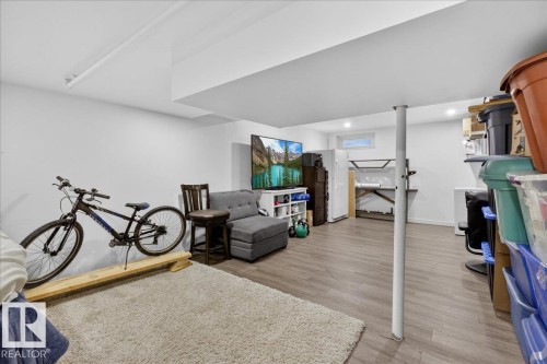 635 Millbourne Road E, Edmonton, AB - Indoor