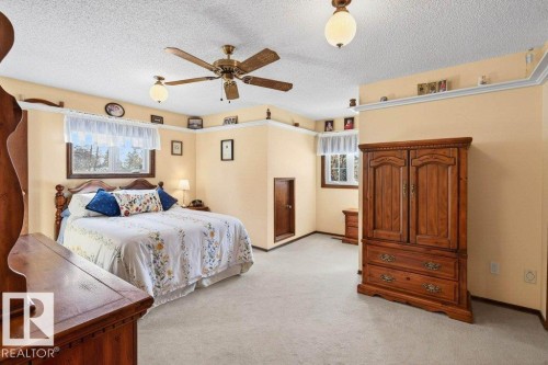 41 Pineridge Crescent, St. Albert, AB - Indoor Photo Showing Bedroom