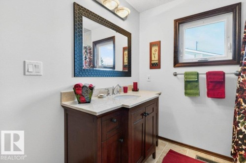 41 Pineridge Crescent, St. Albert, AB - Indoor Photo Showing Bathroom