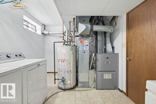 41 Pineridge Crescent, St. Albert, AB - Indoor Photo Showing Laundry Room