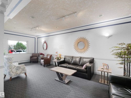 102 10511 42 Avenue, Edmonton, AB - Indoor