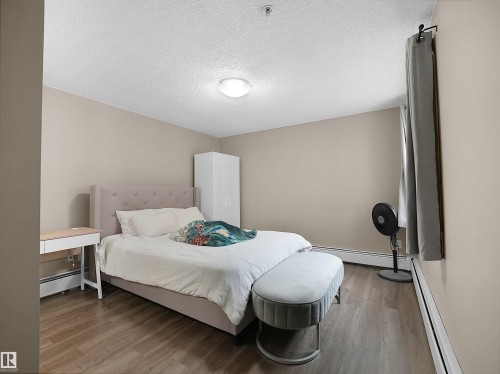 102 10511 42 Avenue, Edmonton, AB - Indoor Photo Showing Bedroom