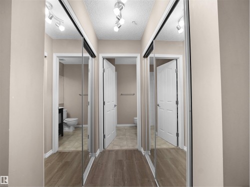 102 10511 42 Avenue, Edmonton, AB - Indoor