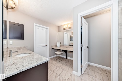 7014 170A Avenue, Edmonton, AB - Indoor