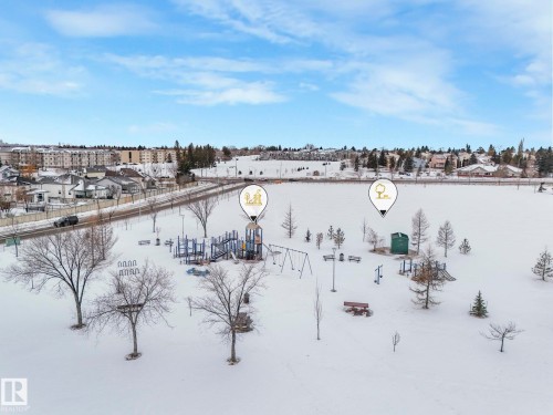 Surrounding community featuring a residential view - 4720 150 Avenue, Edmonton, AB - Outdoor With View