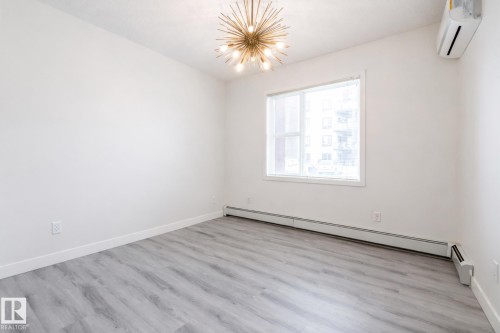 105 304 Ambleside Link Link, Edmonton, AB - Indoor Photo Showing Other Room