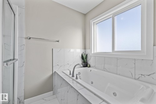 7 Southbridge Drive, Calmar, AB - Indoor Photo Showing Bathroom
