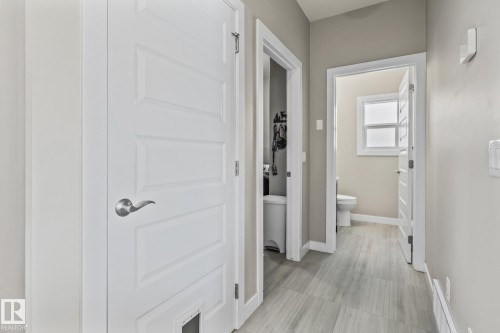 7 Southbridge Drive, Calmar, AB - Indoor Photo Showing Other Room