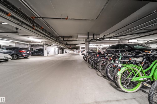 View of parking garage - 237 278 Suder Greens Drive, Edmonton, AB - Indoor Photo Showing Garage